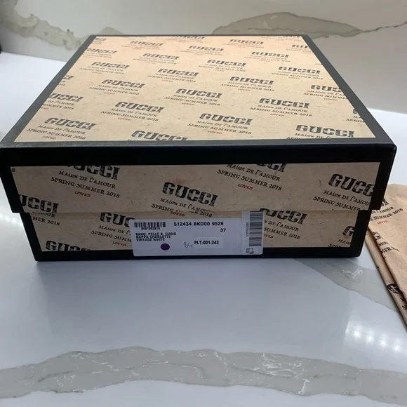 Gucci empty shoe box with 2 dust bags - Picture 4 of 16